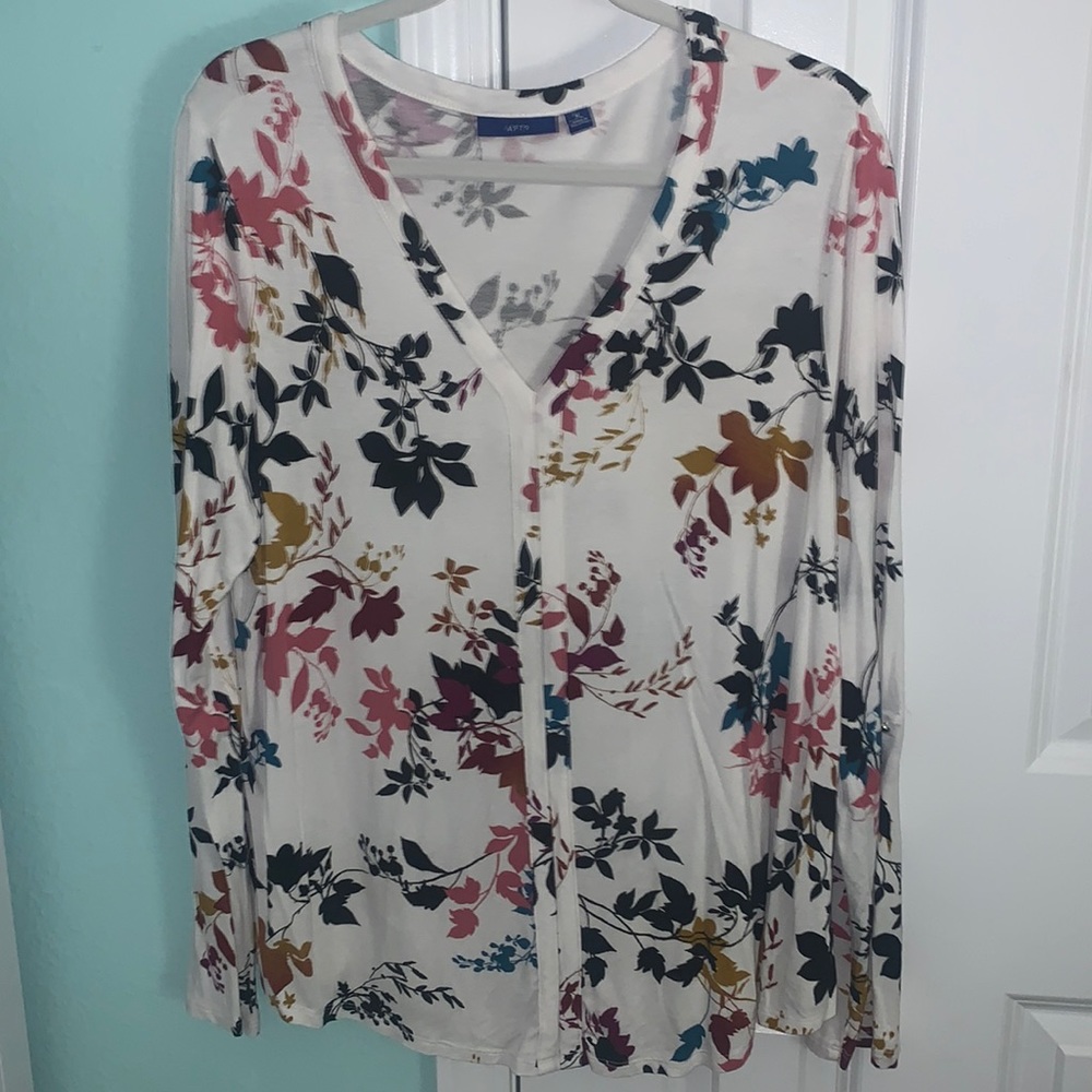 Apt 9 flower blouse